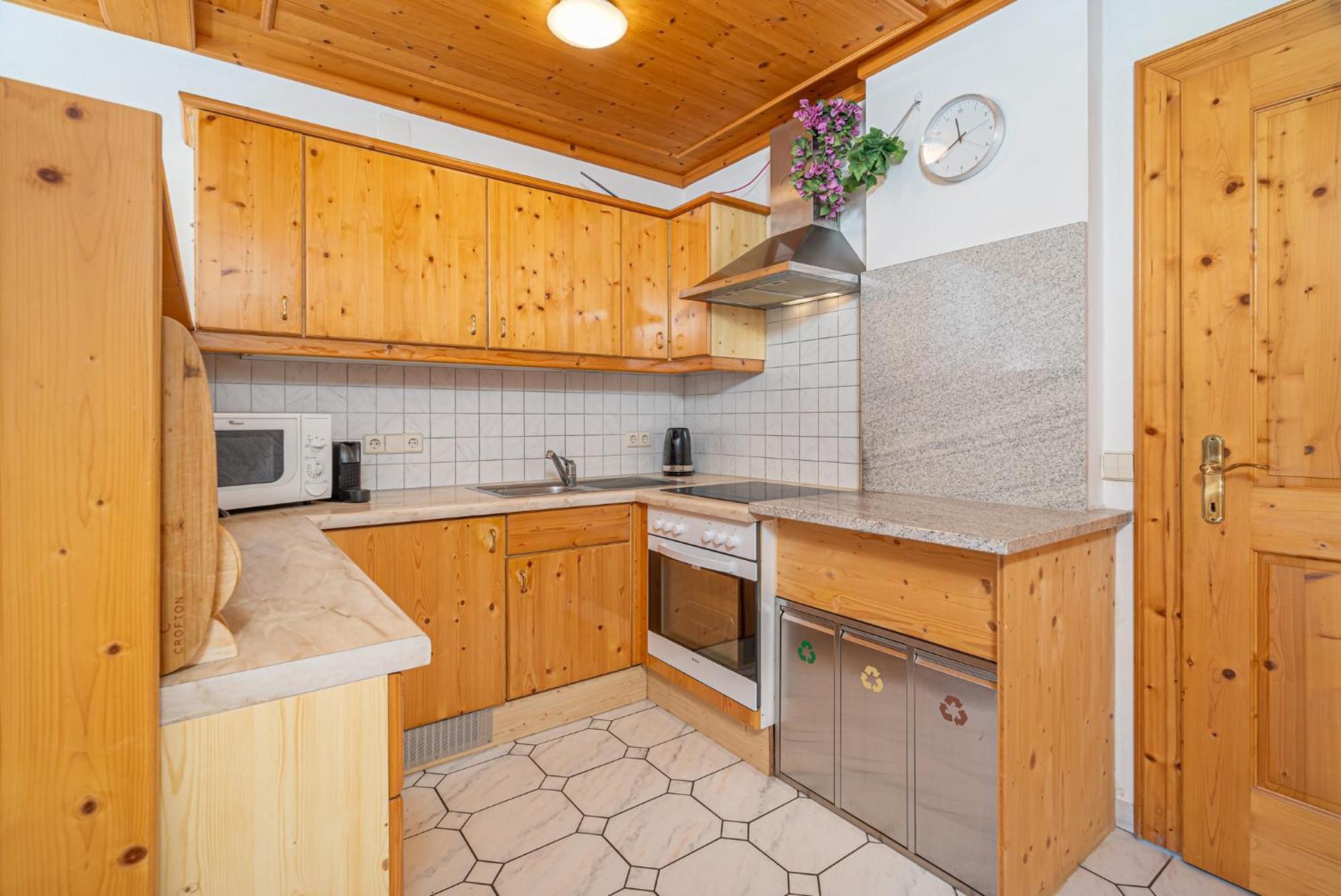 Spitzegel Apartment