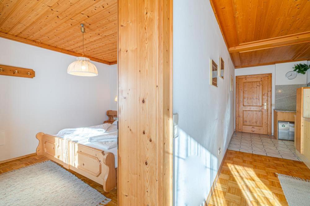 Spitzegel Apartment