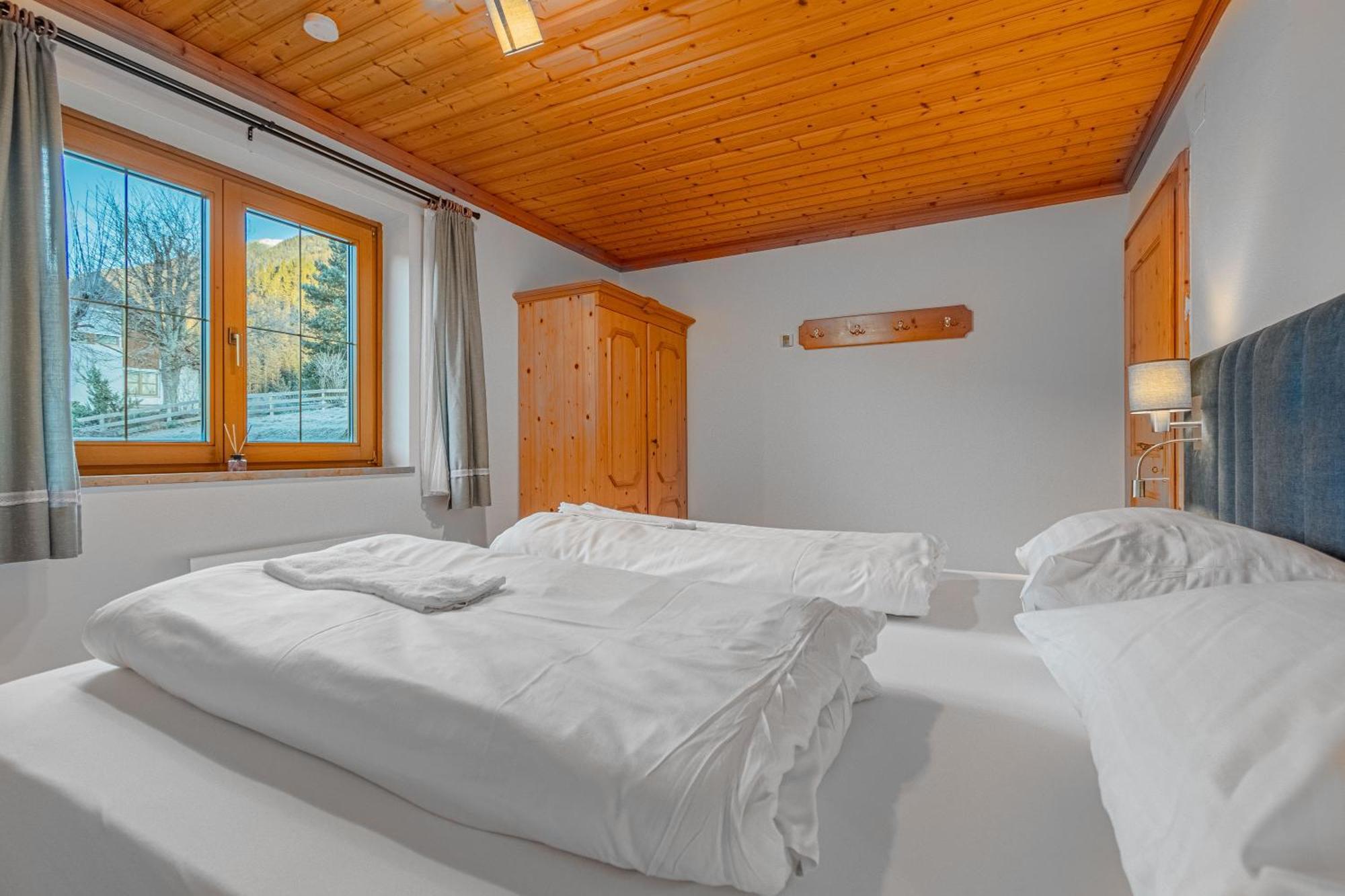 Spitzegel Apartment